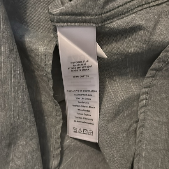 Eddie Bauer | classic fit | sage green button down | size XL - Picture 5 of 6